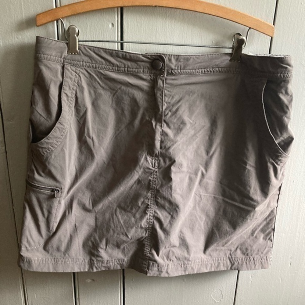 LL Bean Women Sz 14 Skort Mini Skirt Shorts Liner Brown Nylon Stretch Quick Dry
